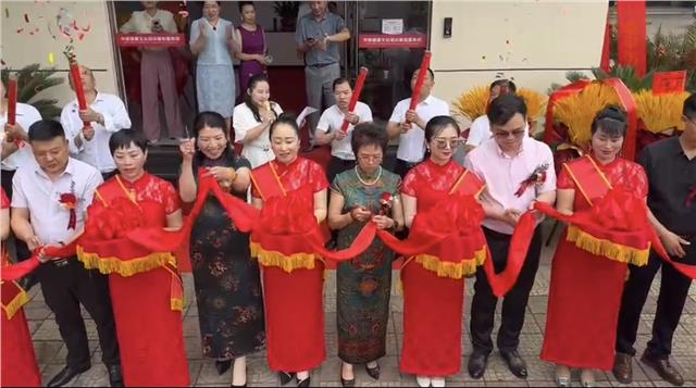 中国民族卫生协会中医健康文化培训基地(金华地区)服务部举行开业仪式