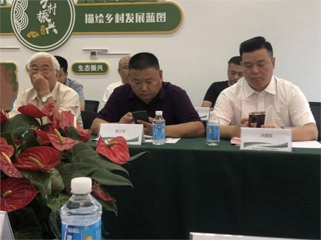 中国蔬菜流通协会农贸市场委员会长三角服务中心亮相上海滩