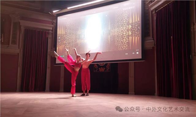 西班牙Factory Ballet舞蹈学院芭蕾舞表演惊艳2024“世界因爱而生”第四届全球春晚