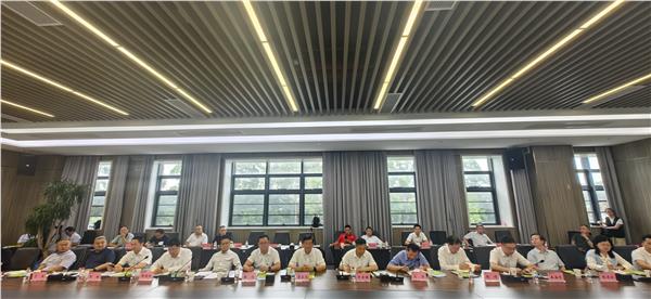 图片5.JPG 喀什绿色能源基地项目专题研讨会在佛山召开 政企产学研共绘南疆新能源发展蓝图