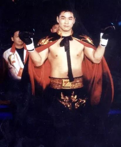 _IBK_2.JPG 草根出身的世界冠军教练兼中国国际新闻杂志社、精忠报国杂志社中华散打传播院院长刘兵传奇