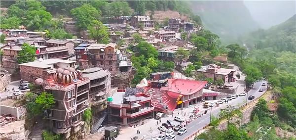 图片1.JPG 中国国际新闻杂志社设计传播院院长、全过程工程总咨询师杨兵简介