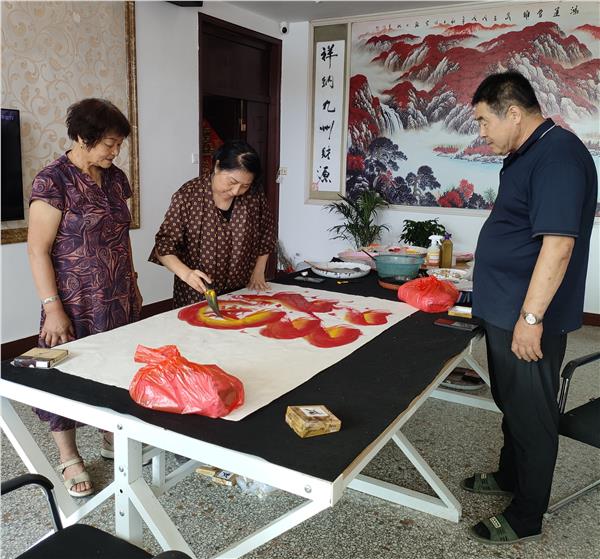 _IBK_3.JPG 笔墨绘生活,文化入基层——著名画家高文清莅临山东省栖霞市喜祥果蔬开展文化交流活动