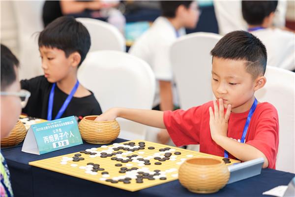 _IBK_3.JPG 纹枰落子湖光畔,智慧交锋校园间——合肥市全民健身运动会围棋与国际象棋比赛同日落幕