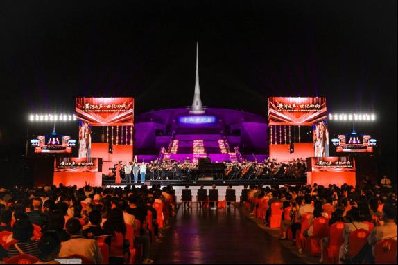 12.JPG 龙宇翔出席“黄河之声·世纪回响”纪念中华人民抗日战争暨世界反法西斯战争胜利80周年音乐会