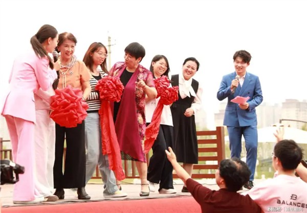 6.JPG 邢暖双节·绣球牵缘——《婚礼中国》国庆中秋婚恋活动盛大举行