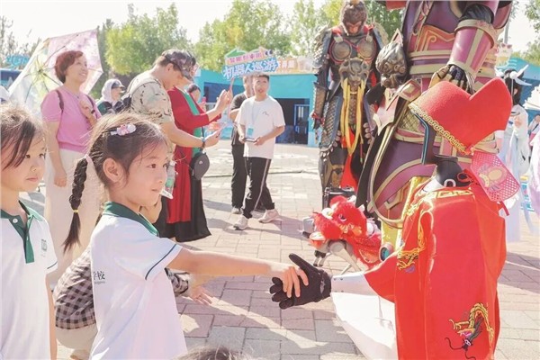 _IBK_5.jpg 陈献春:构建支撑"场景驱动型经济"的理论框架、人才图谱与学科新生态