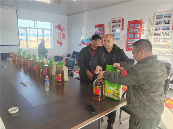 _IBK_图片2.png 正泰安能携手中国国际救援中心深入珲春乡村 开展“暖秋行动”助力乡村振兴