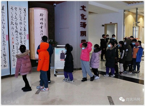 _IBK_12.jpg 汤阴县举办“以文化人·以艺通心”徐增福书法艺术作品专题展