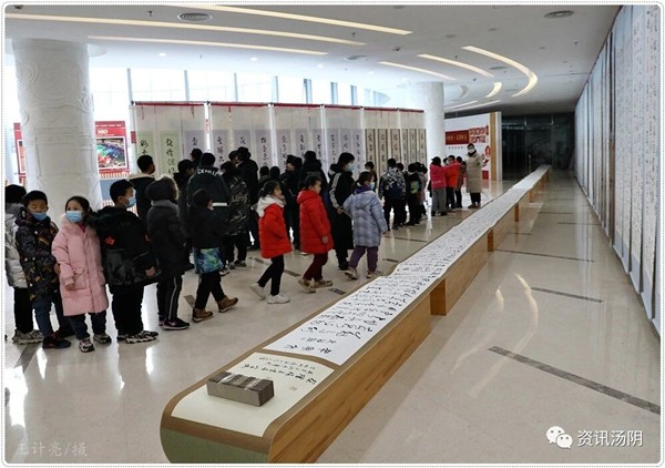 _IBK_13.jpg 汤阴县举办“以文化人·以艺通心”徐增福书法艺术作品专题展