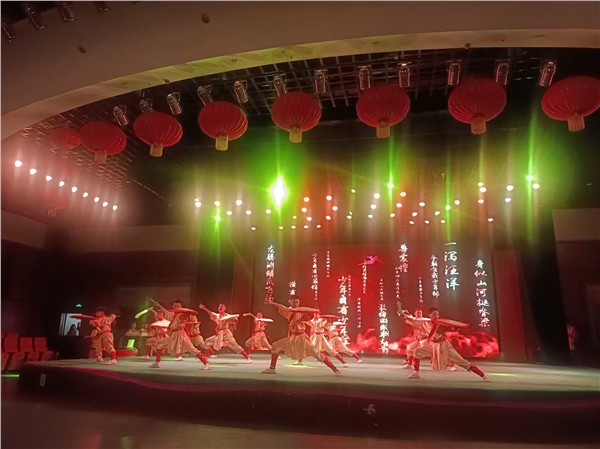 _IBK_9.jpg 文忠民将军题词“精忠报国书院”“保家卫国”助力全球文武行活动弘扬爱国精神