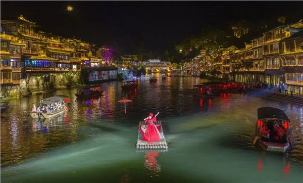 _IBK_图片3.png 湘土寻脉、声达四海、解码湖南、链接世界——飞越大洋,寻美凤凰