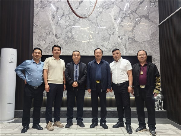 _IBK_5.jpg 中国国际新闻杂志社以“爱我中华、健康中国”为使命,谱写时代华章