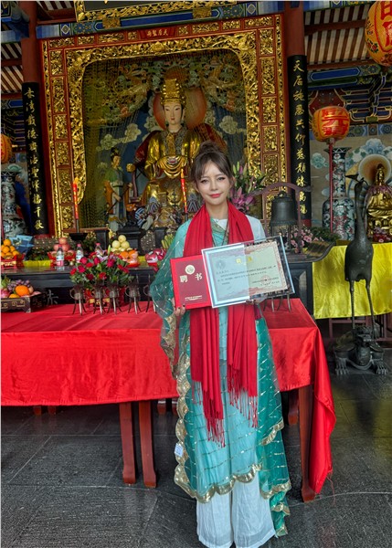 _IBK_11.jpg 著名爱国港星、中国国际新闻杂志社副社长张羽希受聘妈祖文化推广大使