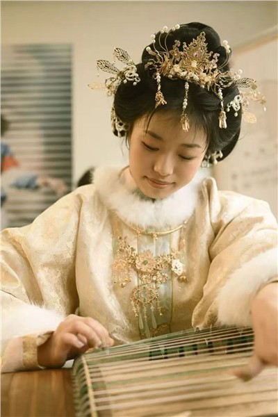 _IBK_9.jpg 东方魅力绽放慈善音乐会,汉服古筝惊艳爱尔兰