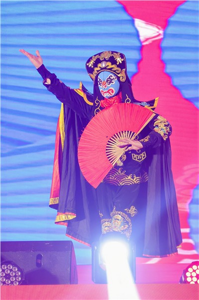 _IBK_18.jpg 英雄精神薪火传 文化聚力贺新春——“硬骨头六连”参战英雄与皖企名流共赴迎新春大联欢