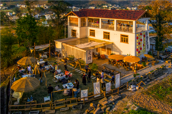 _IBK_2.png 陈献春:“小而美”文旅业态发展政策引领乡村文旅发展逻辑根本性转向