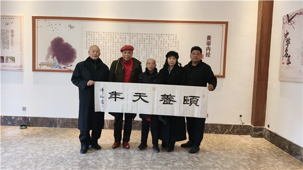 _IBK_6.jpg 中国国际新闻杂志社副社长付庆军接待世界文联主席鹅王章祥福访问河南黄帝内经文化园