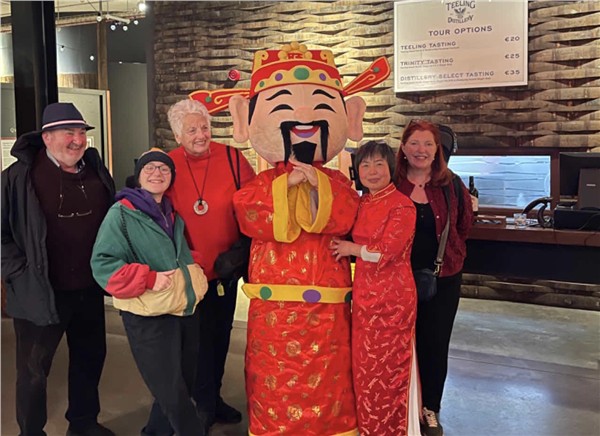 _IBK_22.jpg 中国国际新闻杂志社爱尔兰分社社长、IIAB爱尔兰分社社長、著名侨领陈秋梅的「全球春晚」传奇