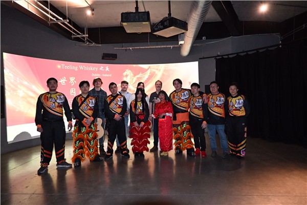 _IBK_13.jpg 中国国际新闻杂志社爱尔兰分社社长、IIAB爱尔兰分社社長、著名侨领陈秋梅的「全球春晚」传奇