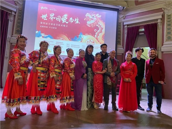 _IBK_10.jpg Together FM开创爱尔兰电台史上的中英双语先河|中国国际新闻杂志社爱尔兰分社社长陈秋梅接受访谈,我的心一半翡翠绿 一半中国红