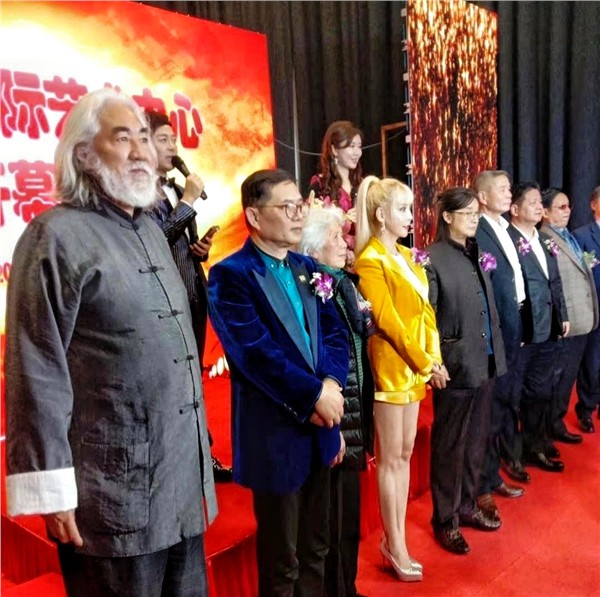 _IBK_2.jpg 爱国港星、中国国际新闻杂志社副社长张羽希Venus3·28生日盛典闪耀,深圳连接器行业大会,以疗愈音乐赋能中国智造