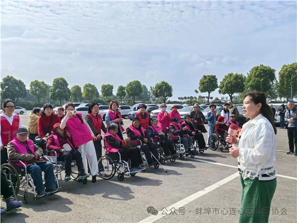 _IBK_3.jpg 爱心伴出游 温情暖夕阳