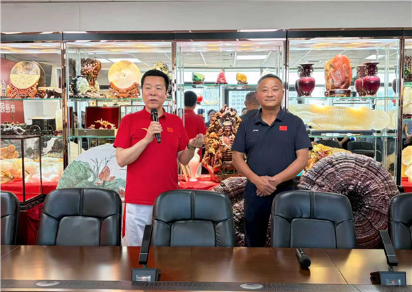 _IBK_2.png 中国国际新闻杂志社等媒体指导单位的“精忠报国杯”国际散打赛事专家领导齐聚古都西安共商发展大计
