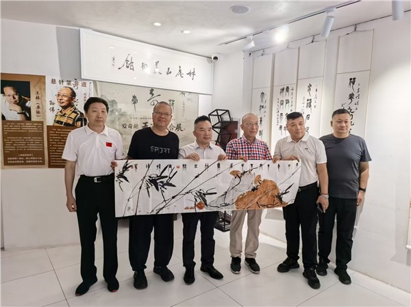 _IBK_2.jpg “精忠报国”之国家级书画艺术家王林、孙伟写意苏东坡主题书画全国巡展之弘扬林州“红旗渠精神”王孙组合画展在林州市石板岩的林虑山美术馆隆重开幕