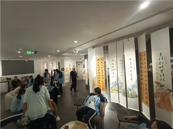 _IBK_12.jpg “精忠报国”之国家级书画艺术家王林、孙伟写意苏东坡主题书画全国巡展之弘扬林州“红旗渠精神”王孙组合画展在林州市石板岩的林虑山美术馆隆重开幕