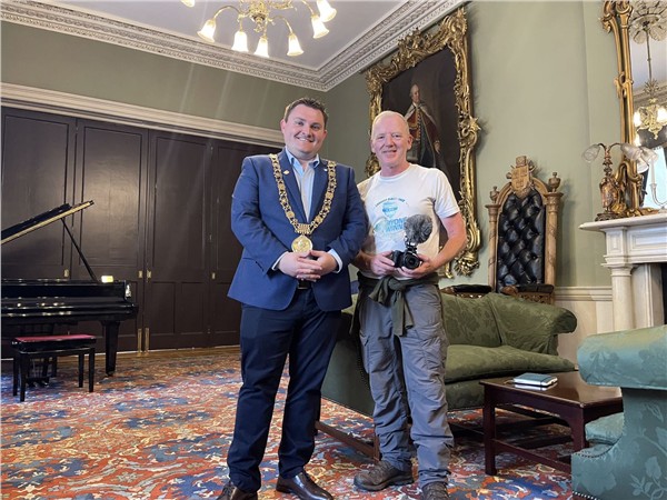 _IBK__IBK__IBK_微信图片_20260817092058.jpg 音乐、镜头与坚守:致挚友 Sean Leahy与Dublin City Today