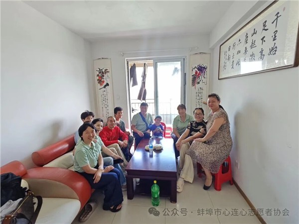 _IBK_640 (1).jpg 爱心午餐暖人心志愿服务进家门——蚌埠市心连心志愿者协会走进佳源东方都市