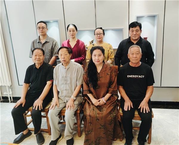 _IBK_2.jpg 翰墨传薪承文脉 师道笃行启新程——著名画家高文清收徒任树海拜师仪式在廊坊圆满举行