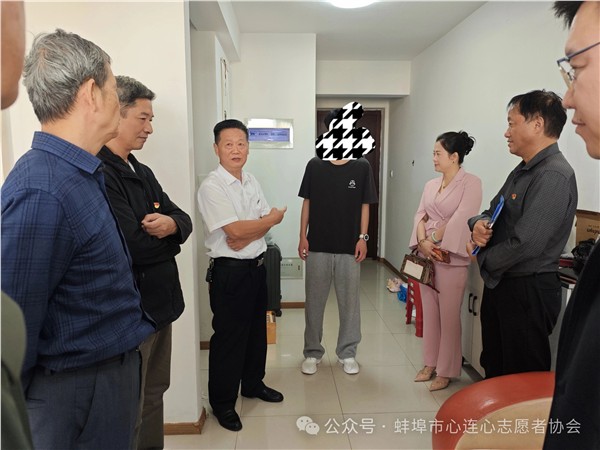 _IBK_2.jpg 党建引领映初心 一线慰问践使命——记蚌埠市心连心志愿者协会党建指导员李忠让国庆假期慰问帮扶对象