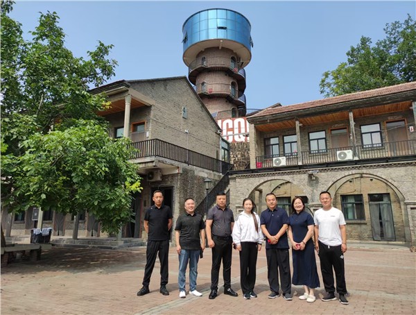 _IBK_16.jpg 太行山林州高家台画家村写生基地与中国国际教育学院集团联合打造国际教育艺术研学景区