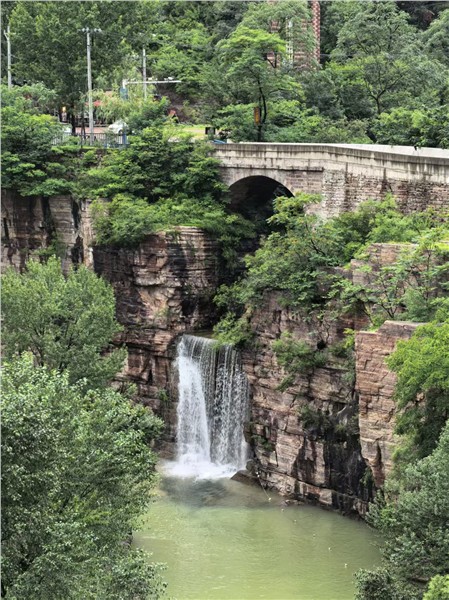 _IBK_8.jpg 太行山林州高家台画家村写生基地与中国国际教育学院集团联合打造国际教育艺术研学景区
