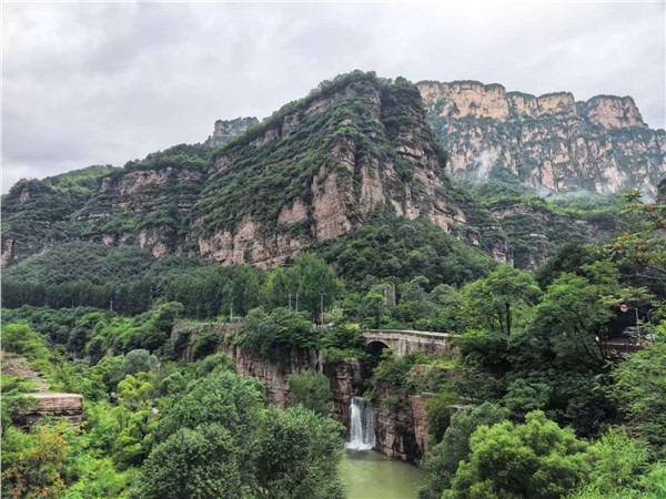 _IBK_9.jpg 太行山林州高家台画家村写生基地与中国国际教育学院集团联合打造国际教育艺术研学景区