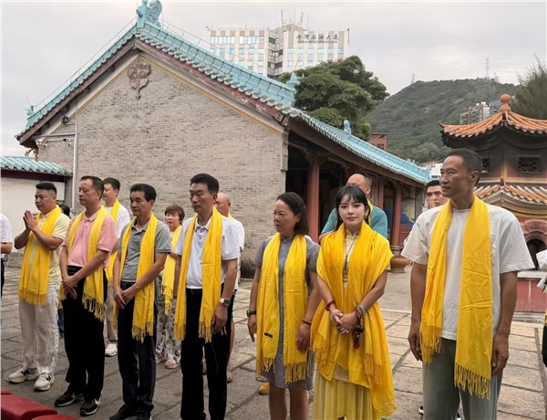 _IBK_3.jpg 香港爱国歌手、妈祖文化推广大使、中国国际新闻杂志社副社长张羽希出席妈祖祭祀祈福大典