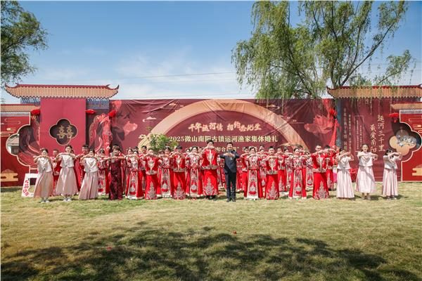 8.JPEG 三堂家礼传承人——龙涛、春莉荣登央视新闻频道